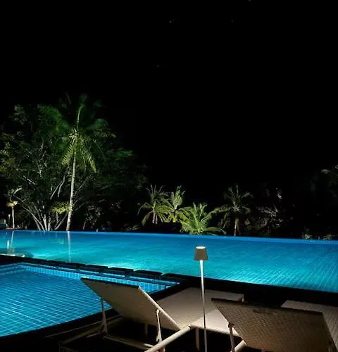 The Shore At Bed & Breakfast 3*