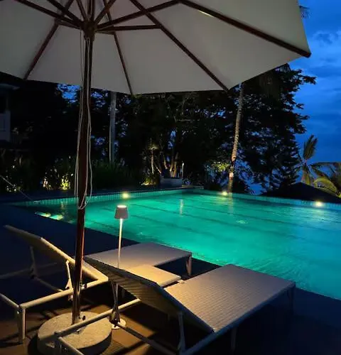 The Shore At Bed & Breakfast San Remigio (Cebu)