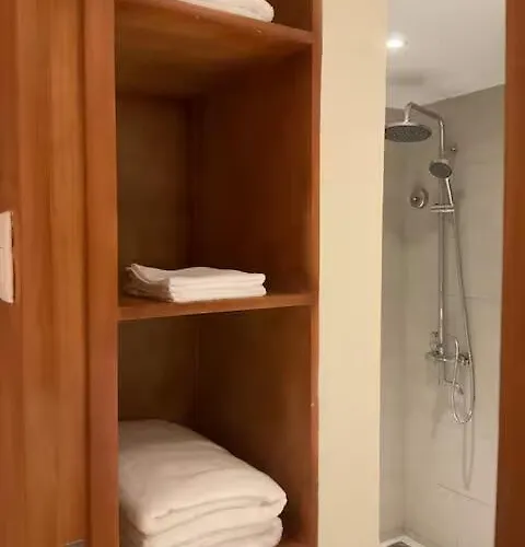 The Shore At 3*