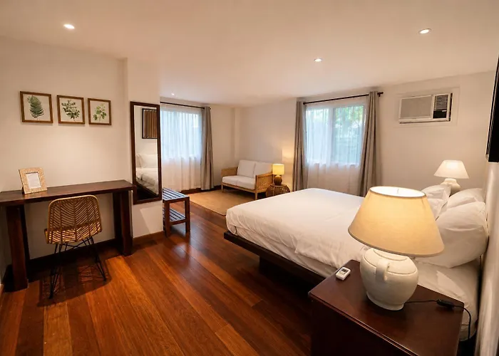 Bed & Breakfast The Shore At San Remigio (Cebu)